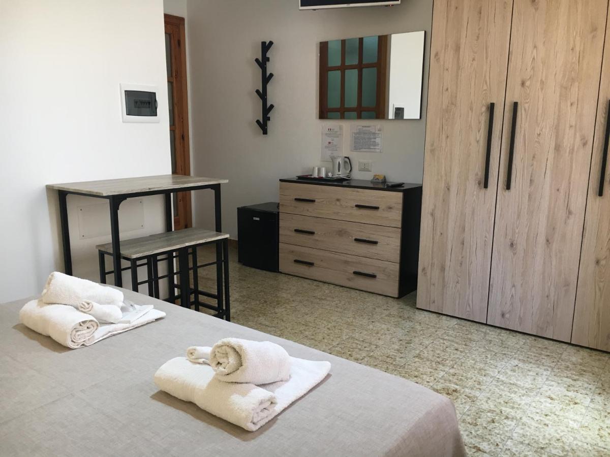 Mille Soli Bed And Breakfast 부게루 외부 사진